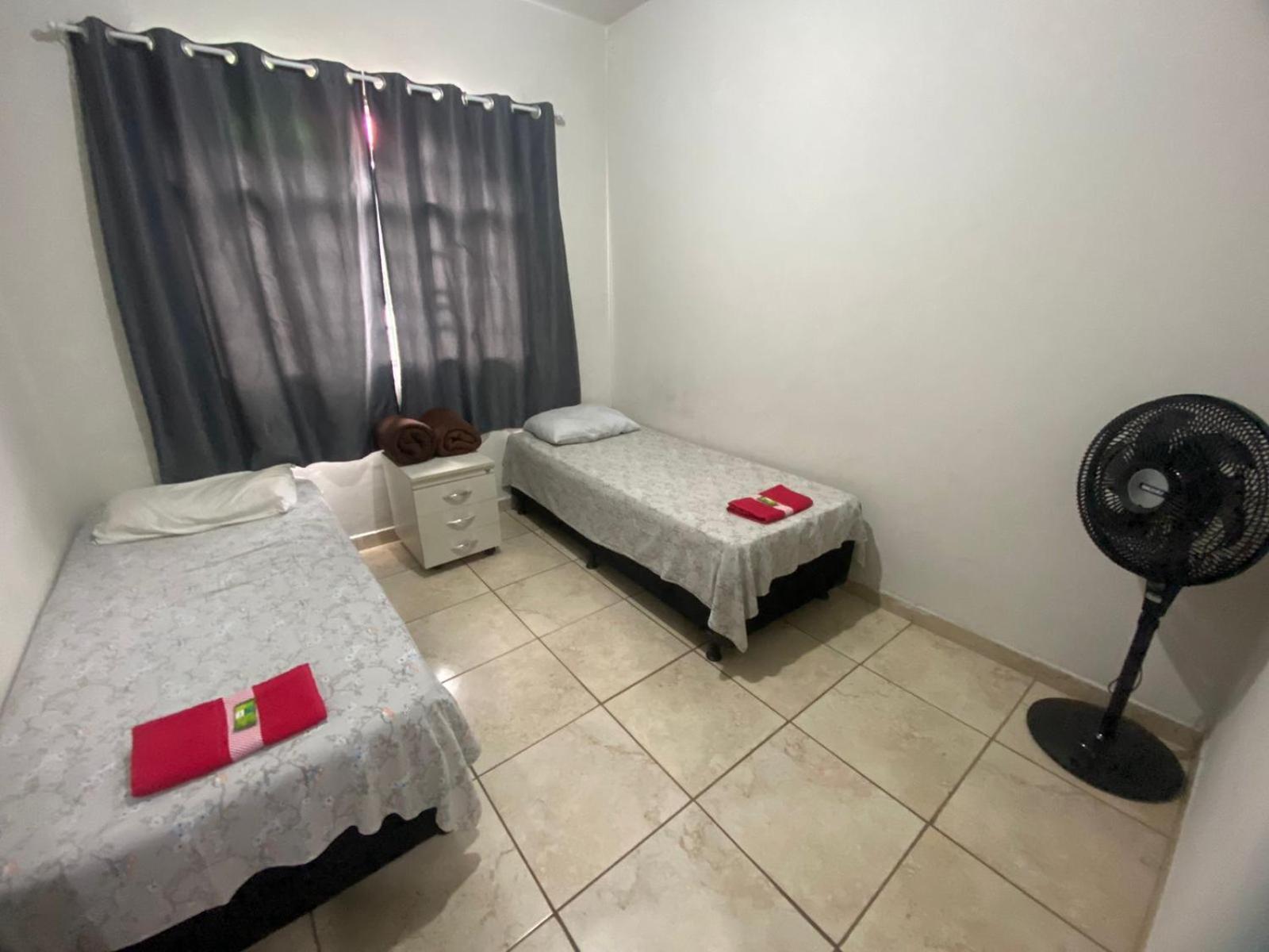 Casas De Temporadas - Hotel Recanto Do Sossego Uberlândia Zimmer foto